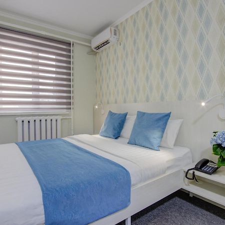 Viva Hotel Bisjkek Eksteriør bilde