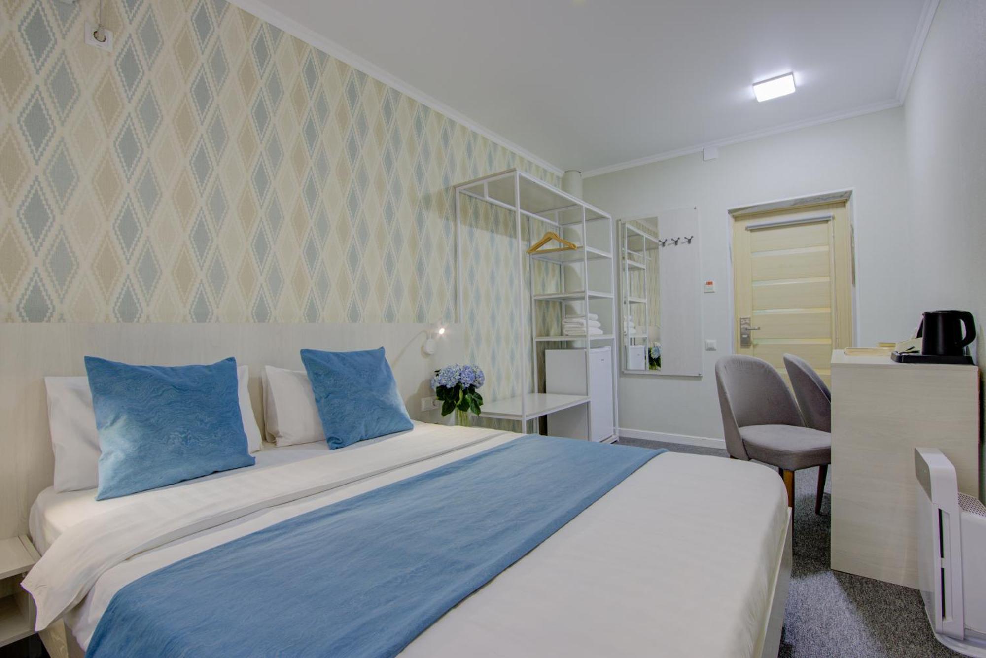 Viva Hotel Bisjkek Eksteriør bilde